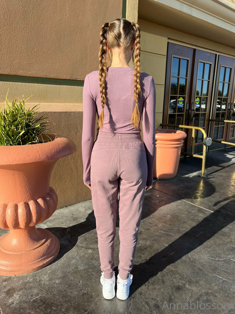 Photo by annablossom published on October 16,2023 23:26:56 - BestThots