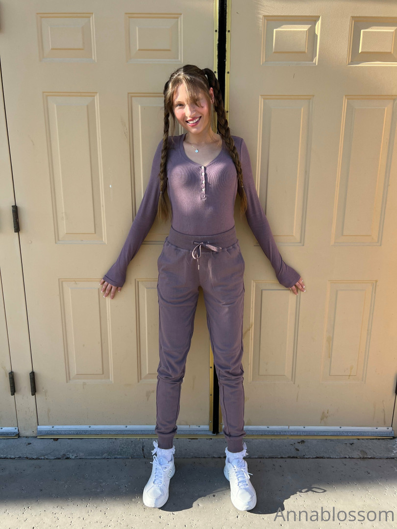 Photo by annablossom published on October 16,2023 23:34:05 - BestThots