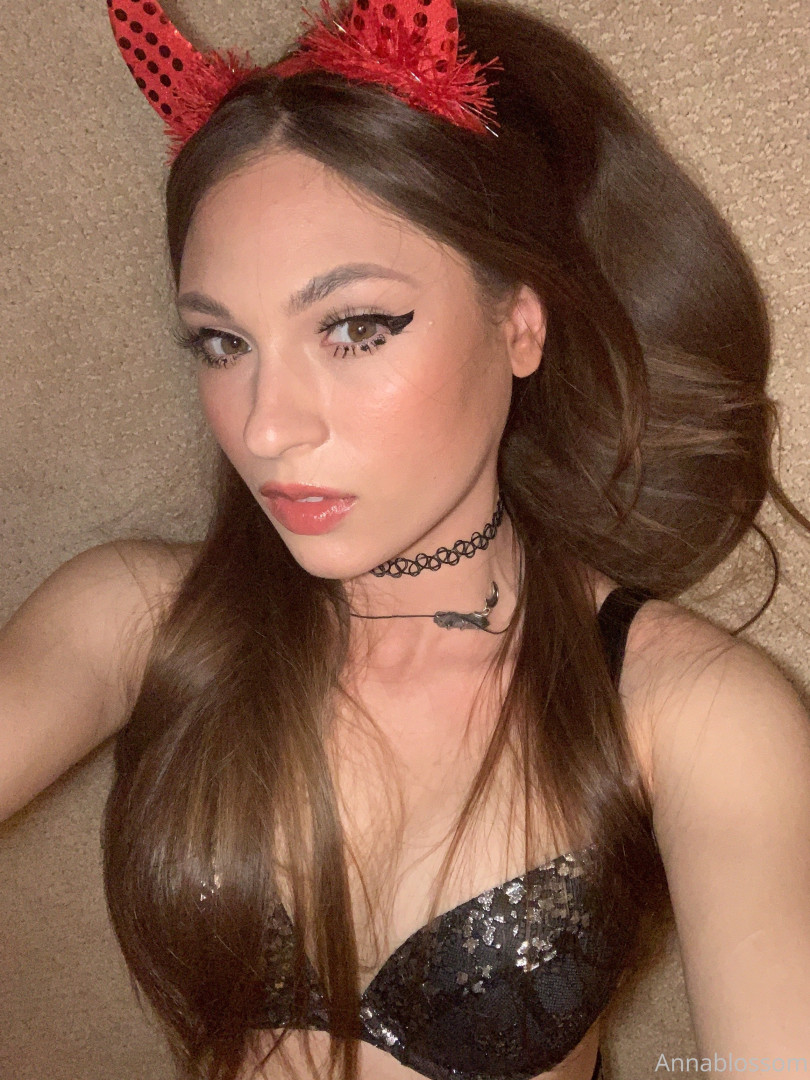 Photo by annablossom published on October 16,2023 23:43:35 - BestThots