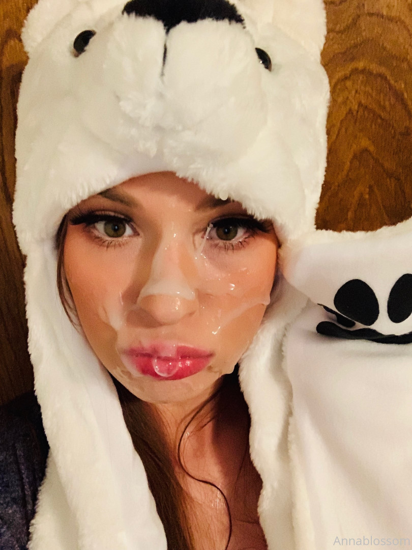 Photo by annablossom published on October 16,2023 23:53:41 - BestThots