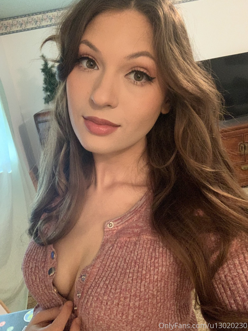 Photo by annablossom published on October 16,2023 23:54:00 - BestThots