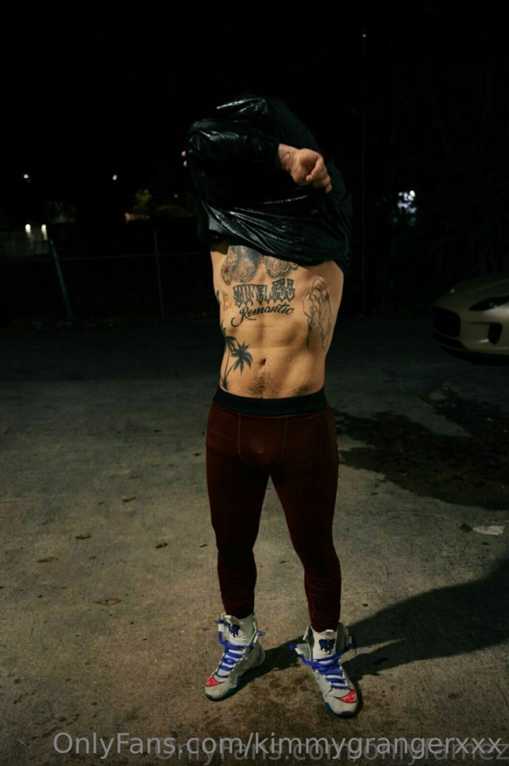 Photo by kimmygrangerxxx published on August 30,2023 00:21:08 - BestThots