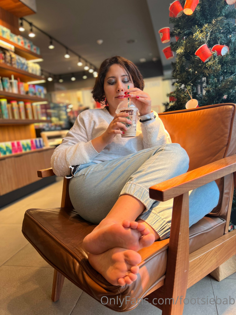 Photo by footsiebab published on January 14,2024 11:08:03 - BestThots