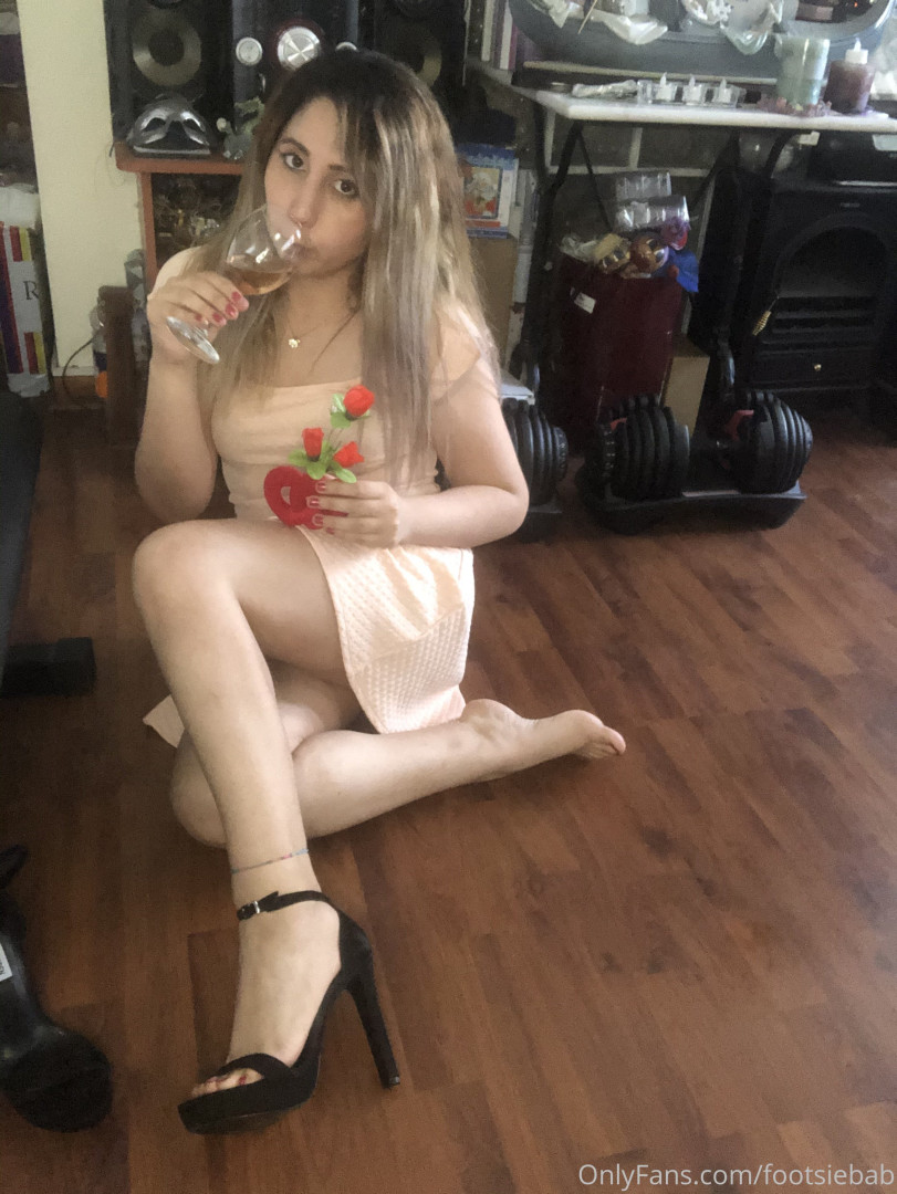 Photo by footsiebab published on January 14,2024 11:08:45 - BestThots