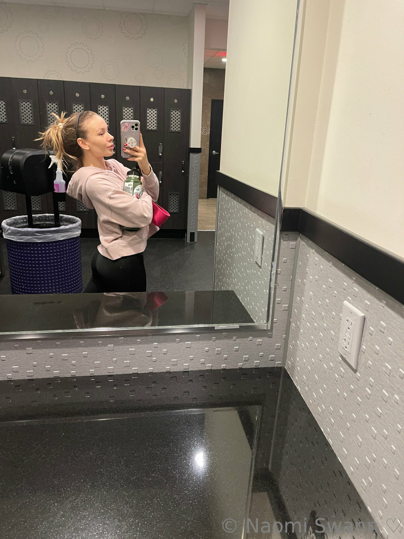 Photo by naomiswann published on October 17,2023 08:22:46 - BestThots