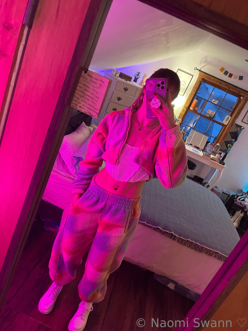 Photo by naomiswann published on October 17,2023 08:22:54 - BestThots