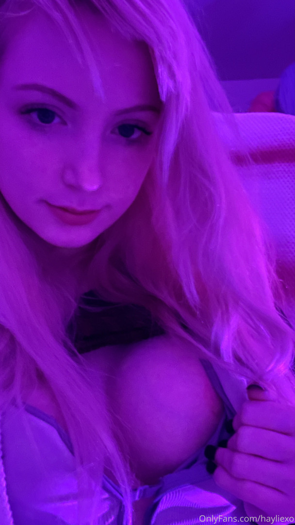 Photo by hayliekyu published on June 18,2023 23:03:33 - BestThots