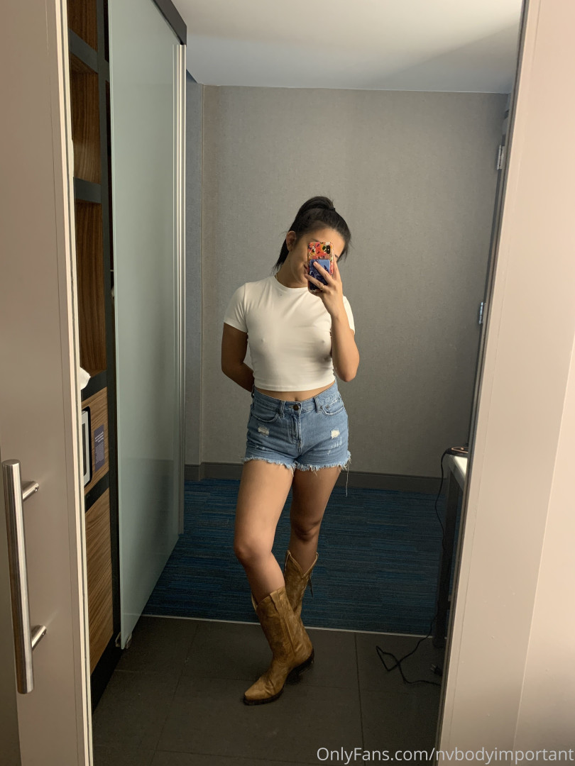 Photo by nvbodyimportant published on June 6,2023 17:33:07 - BestThots