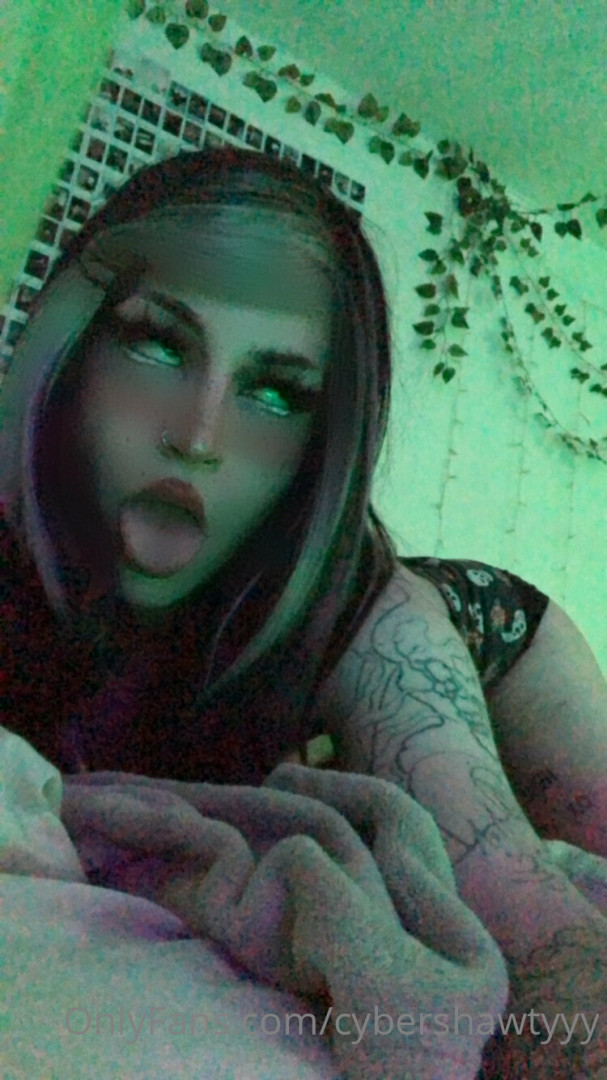 Photo by cybershawtyyy published on January 11,2024 05:39:26 - BestThots