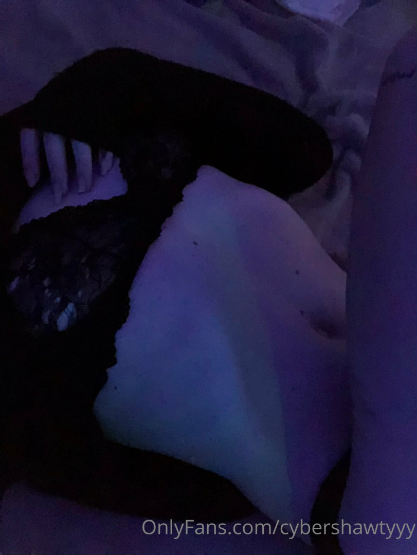 Photo by cybershawtyyy published on January 11,2024 05:39:54 - BestThots