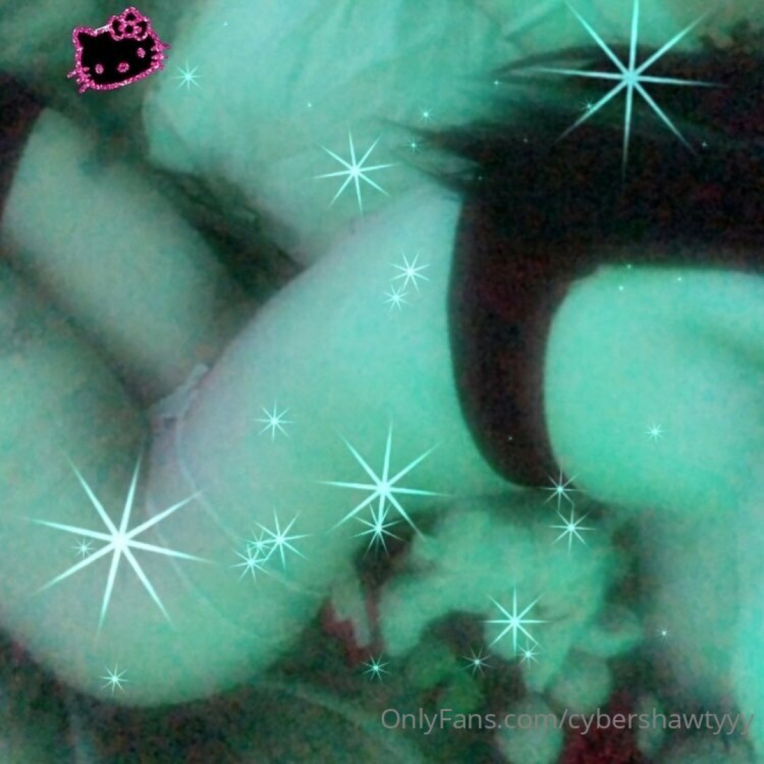 Photo by cybershawtyyy published on January 11,2024 05:49:00 - BestThots