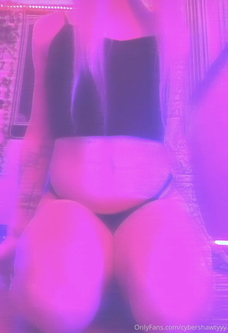 Photo by cybershawtyyy published on January 11,2024 05:49:57 - BestThots