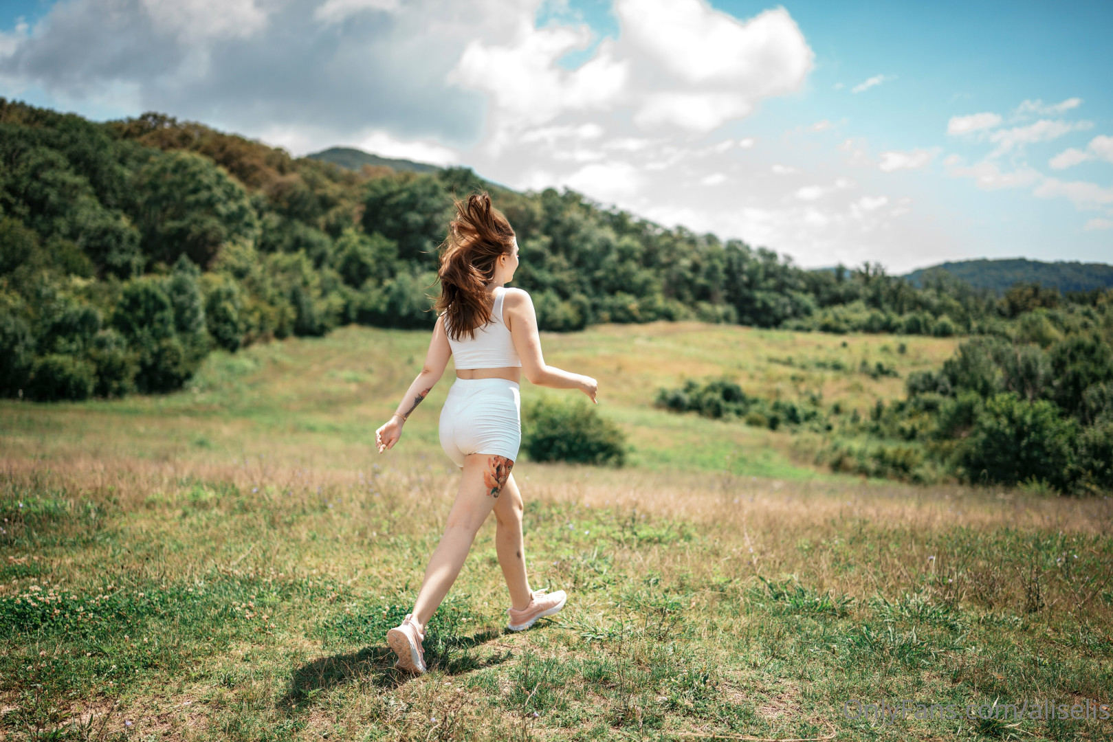 Photo by aliselis published on November 19,2023 20:14:09 - BestThots