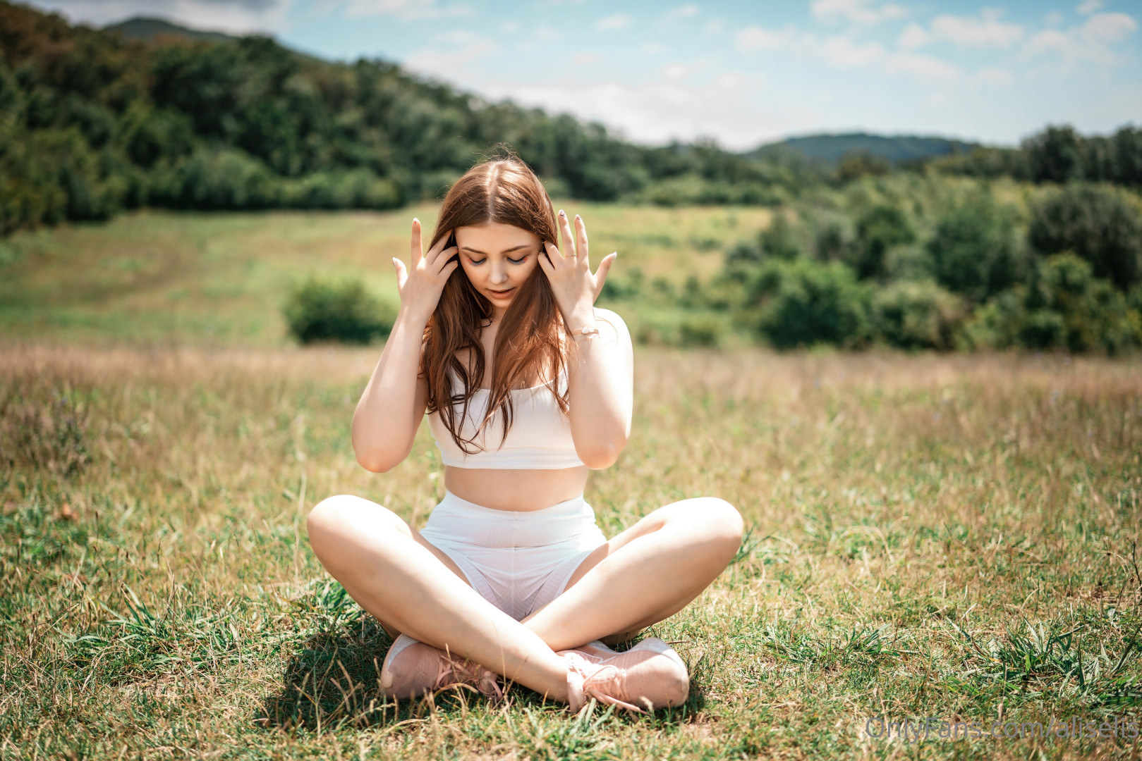 Photo by aliselis published on November 19,2023 20:14:38 - BestThots