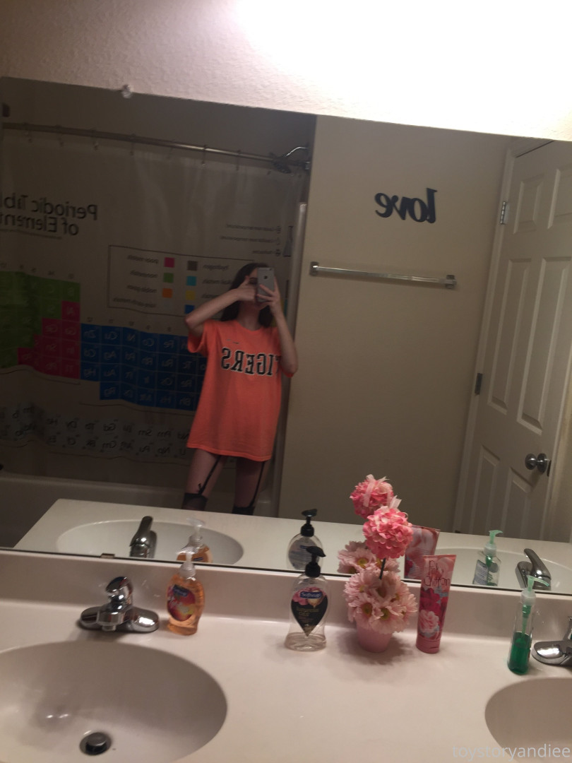 Photo by toystoryandiee published on October 11,2023 06:37:11 - BestThots
