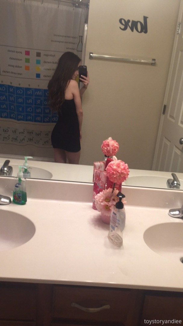 Photo by toystoryandiee published on October 11,2023 07:17:17 - BestThots