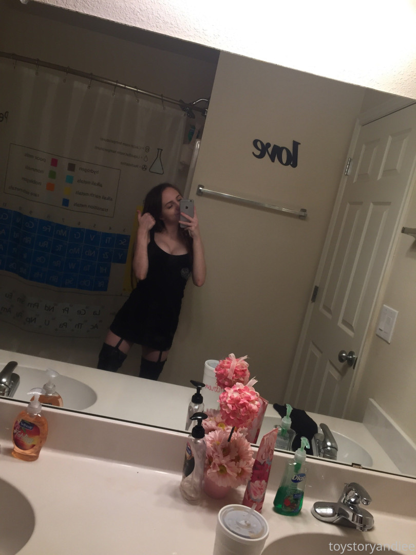 Photo by toystoryandiee published on October 11,2023 07:22:58 - BestThots
