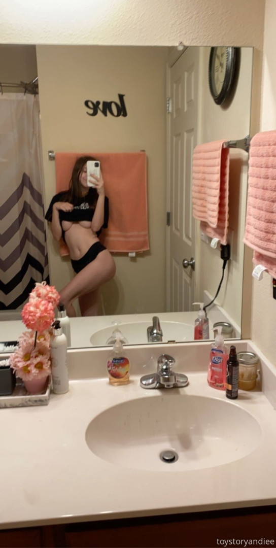 Photo by toystoryandiee published on October 11,2023 09:19:26 - BestThots