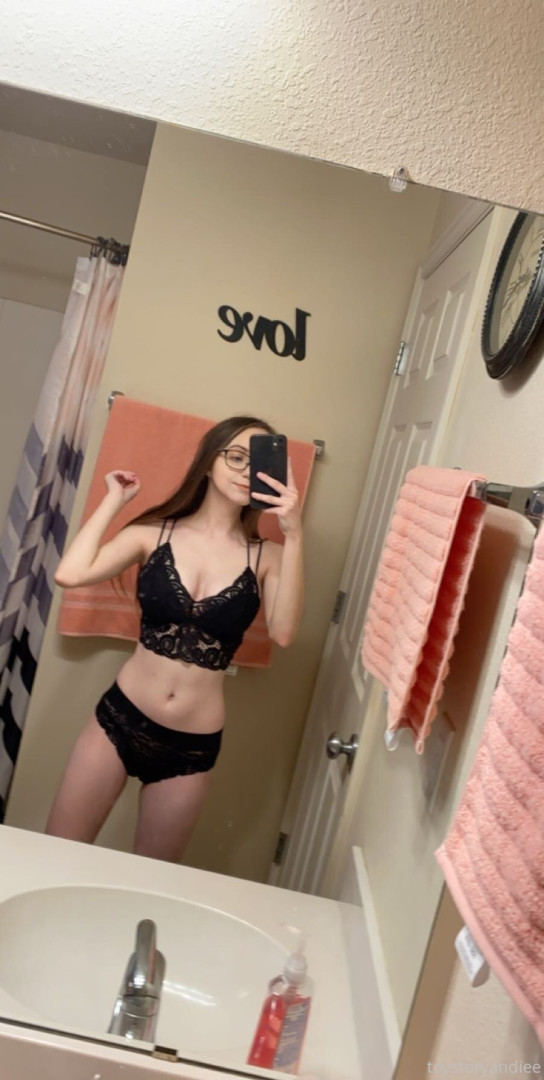 Photo by toystoryandiee published on October 11,2023 09:47:40 - BestThots