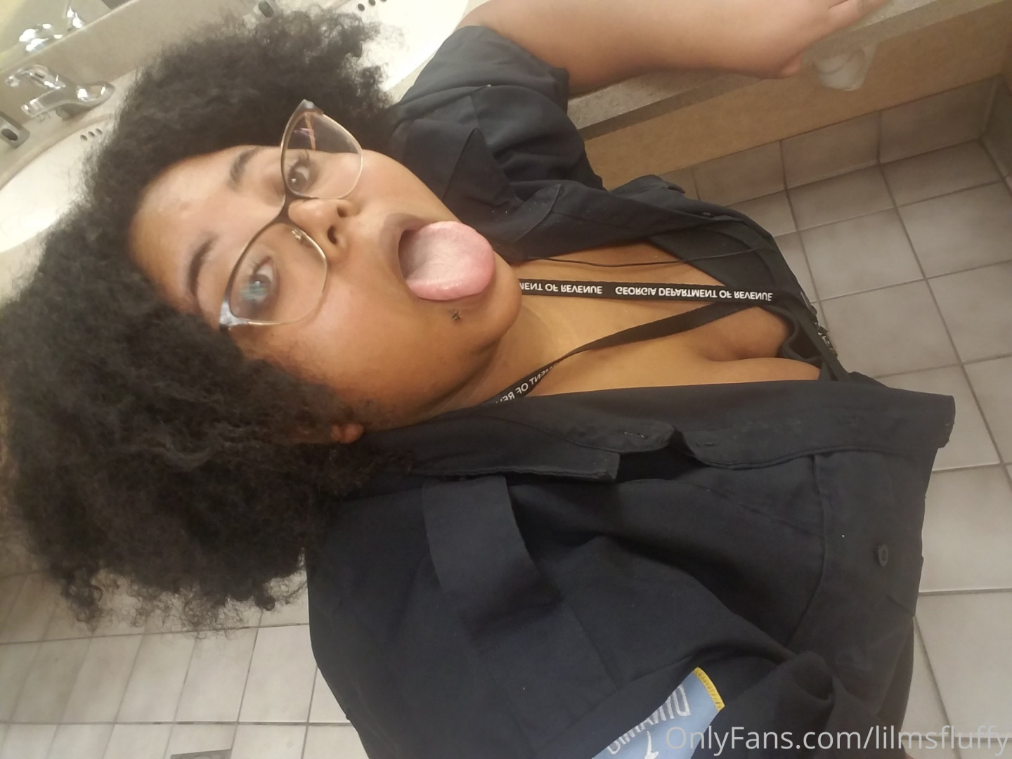 Photo by lilmsfluffy published on October 11,2023 19:27:54 - BestThots