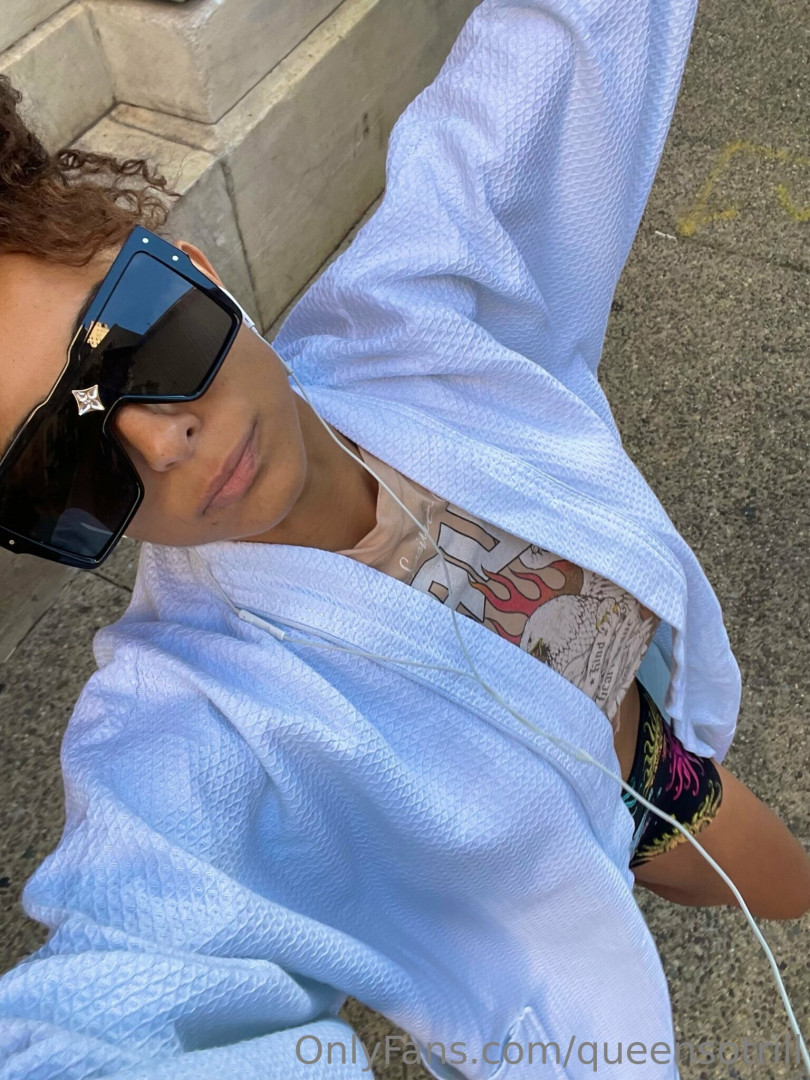 Photo by queensotrill published on July 28,2023 18:49:20 - BestThots