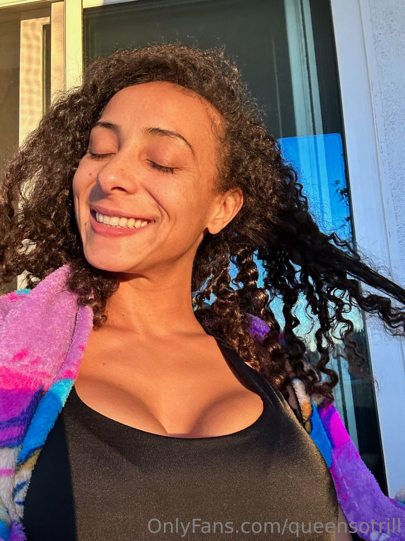 Photo by queensotrill published on July 28,2023 18:50:01 - BestThots