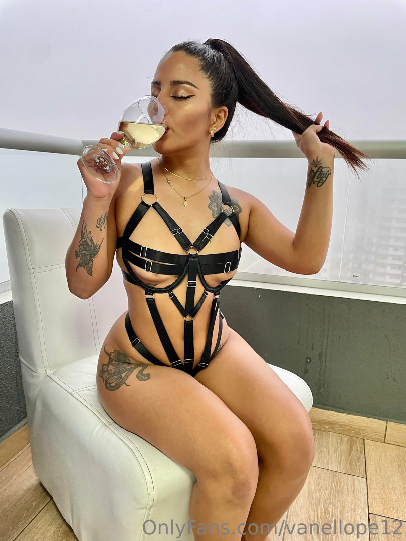 Photo by vanellope12 published on May 16,2023 06:39:43 - BestThots