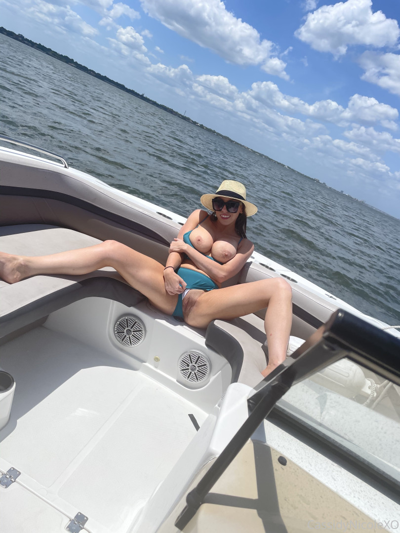 Photo by cassidynicolexo published on October 16,2023 12:02:46 - BestThots