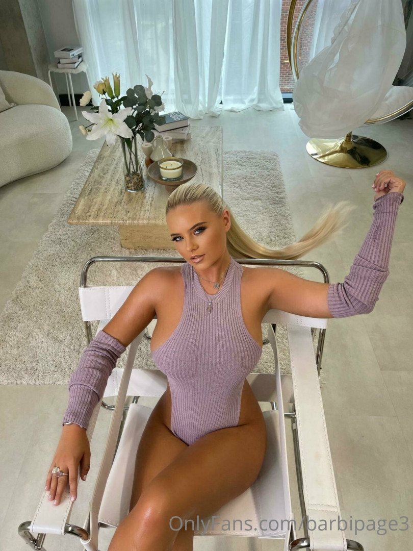 Photo by barbipage3 published on December 9,2023 18:49:54 - BestThots