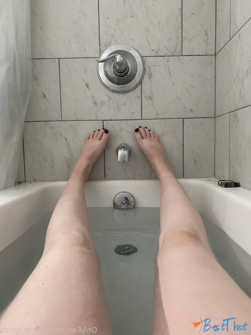 Photo by jolene_brody published on December 13,2024 20:06:48 - BestThots