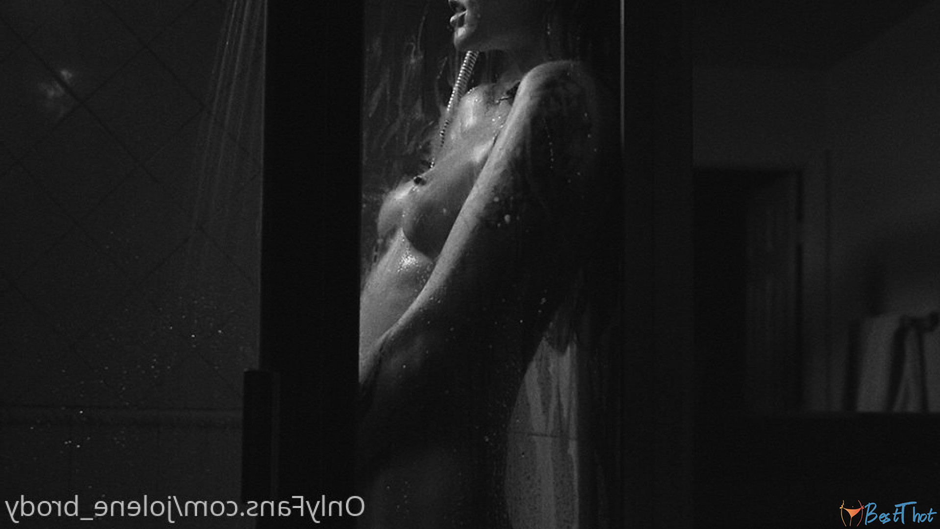 Photo by jolene_brody published on December 13,2024 22:03:33 - BestThots