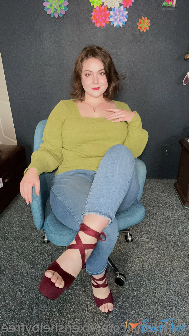 Photo by vixenshelbyfree published on December 19,2024 20:09:51 - BestThots