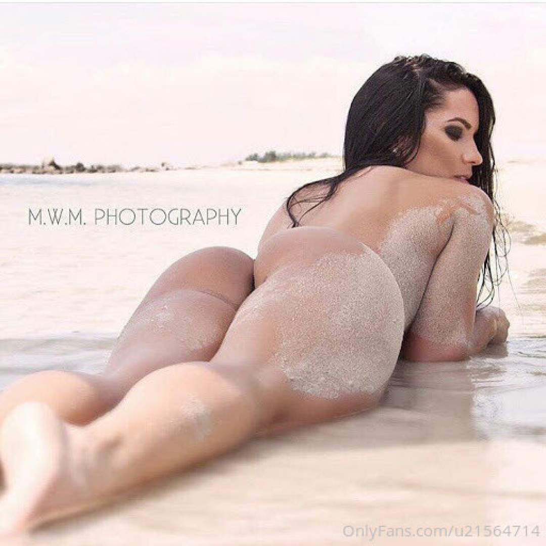 Photo by yesynaya published on October 16,2023 04:36:19 - BestThots