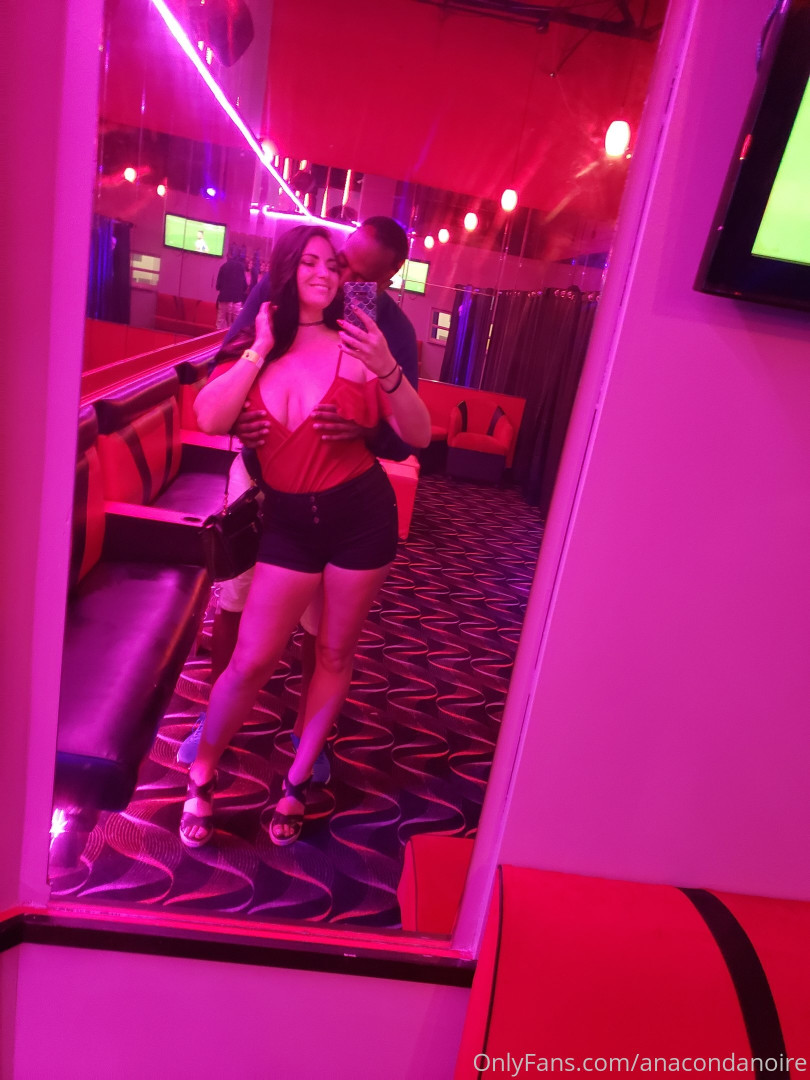 Photo by anacondanoire published on November 21,2023 08:59:24 - BestThots