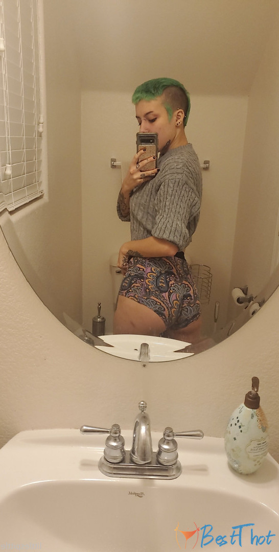 Photo by littlespittle published on December 25,2024 03:12:44 - BestThots