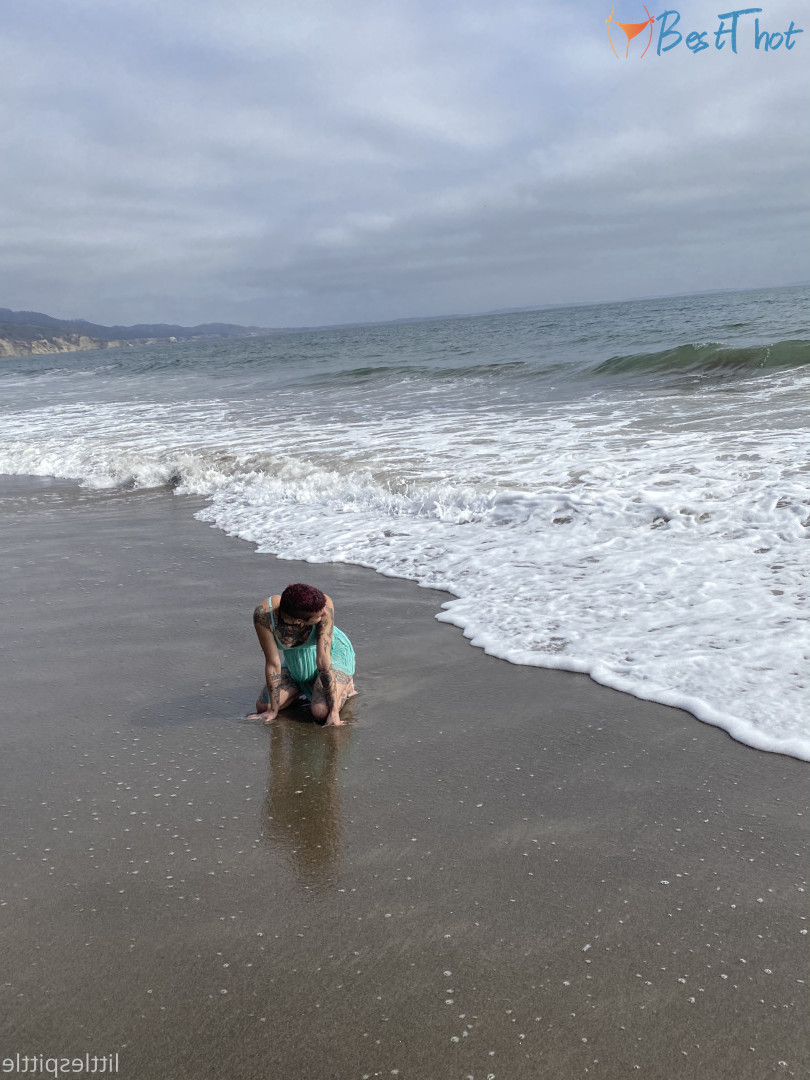 Photo by littlespittle published on December 25,2024 04:13:01 - BestThots