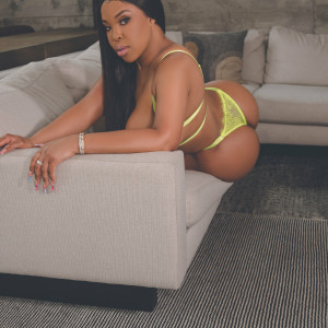 aryana #8624598