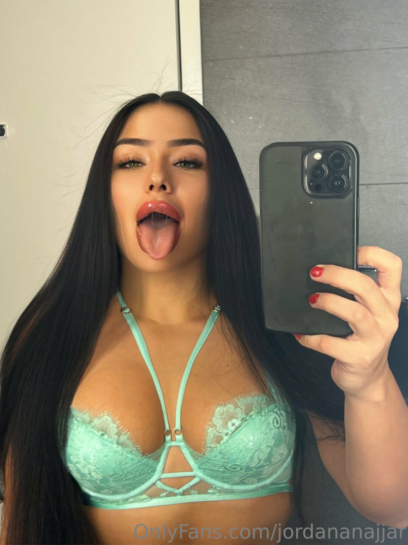 Photo by jordananajjar published on October 13,2023 18:44:25 - BestThots