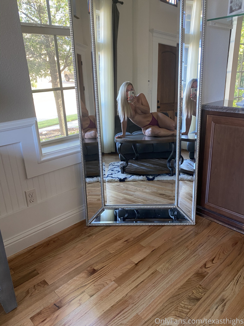 Photo by texasthighs published on June 4,2023 15:19:08 - BestThots