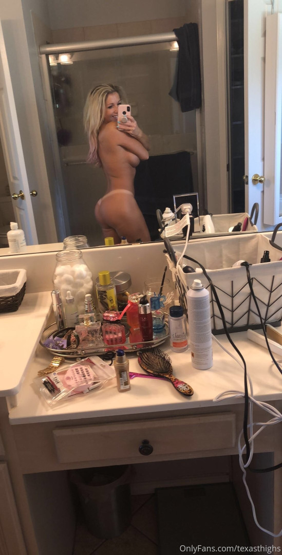 Photo by texasthighs published on June 4,2023 15:21:56 - BestThots