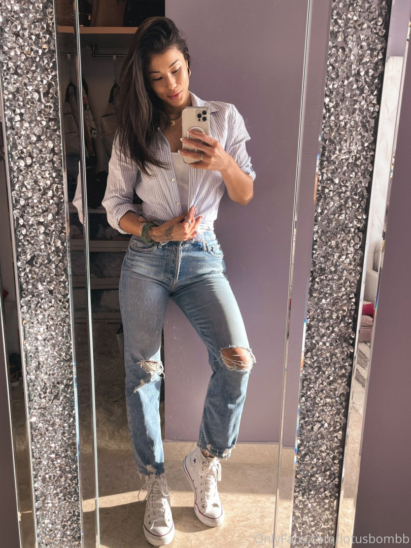 Photo by lotusbombb published on August 25,2023 05:45:38 - BestThots