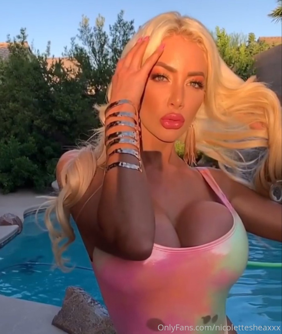 Photo by nicolettesheasquad published on August 19,2023 05:17:12 - BestThots