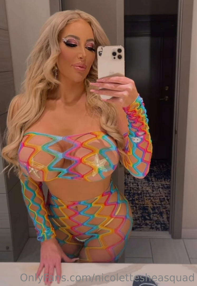 Photo by nicolettesheasquad published on October 17,2023 09:08:14 - BestThots