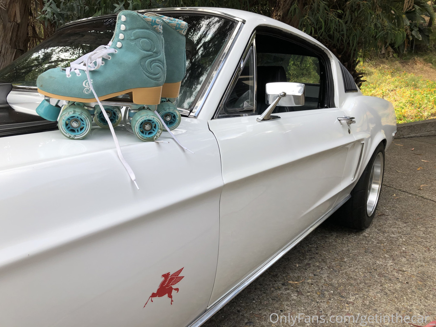 Photo by getinthecar_ published on August 29,2023 23:11:53 - BestThots