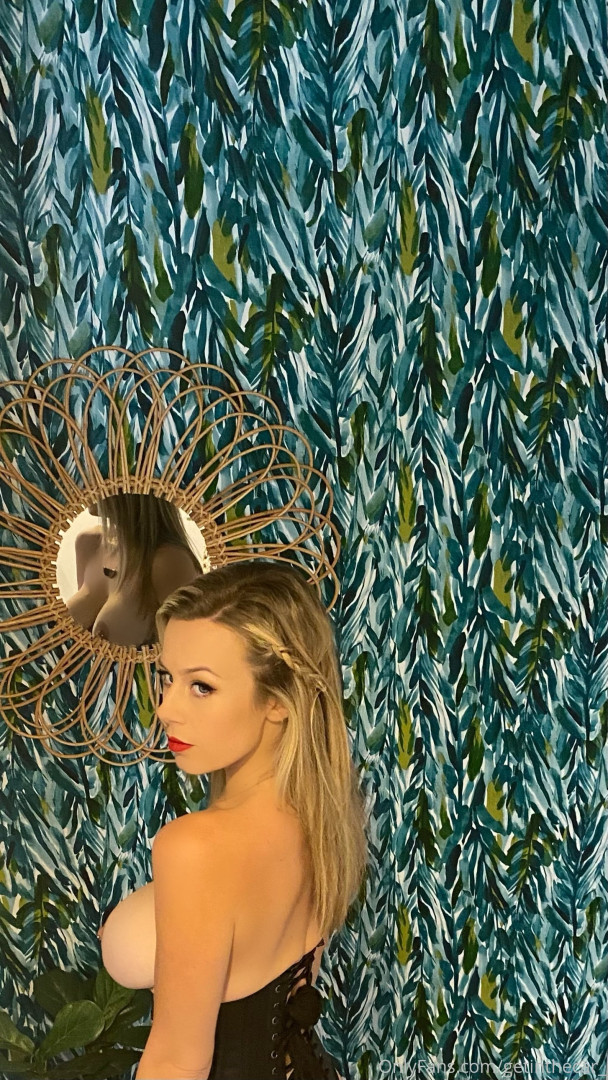 Photo by getinthecar_ published on August 30,2023 03:35:00 - BestThots