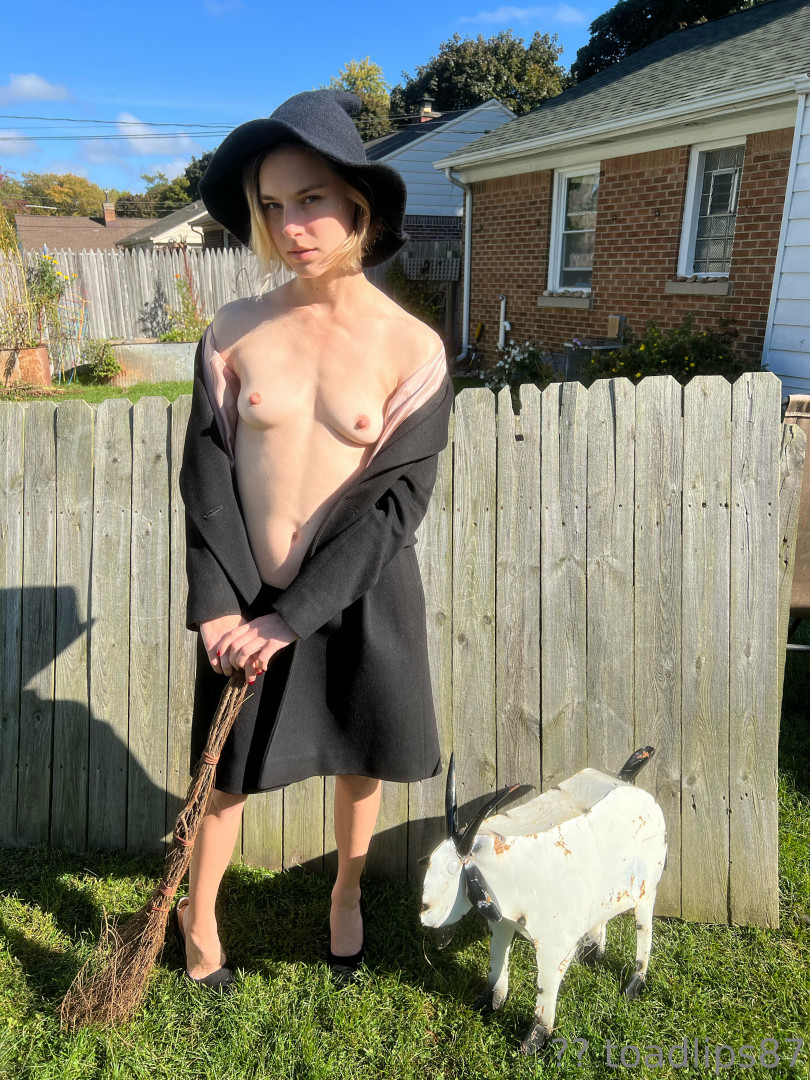 Photo by toadlips87 published on June 12,2023 18:59:01 - BestThots