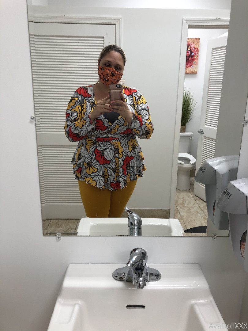 Photo by avadollxxx published on May 30,2023 20:04:58 - BestThots