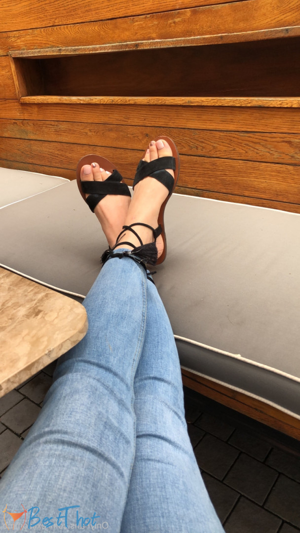 Photo by lexiidomme published on December 23,2024 05:09:21 - BestThots