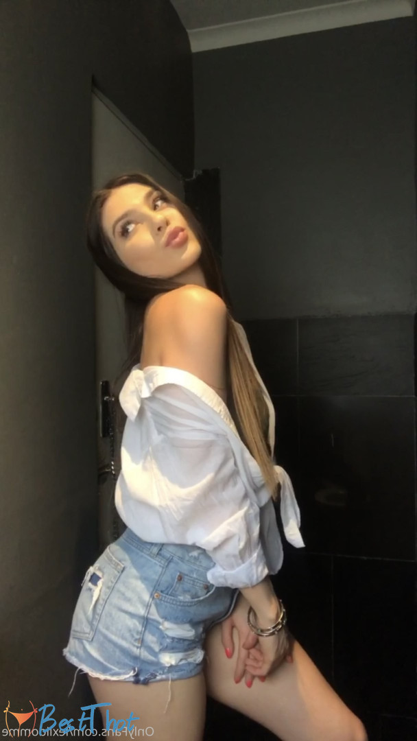 Photo by lexiidomme published on December 23,2024 05:09:52 - BestThots