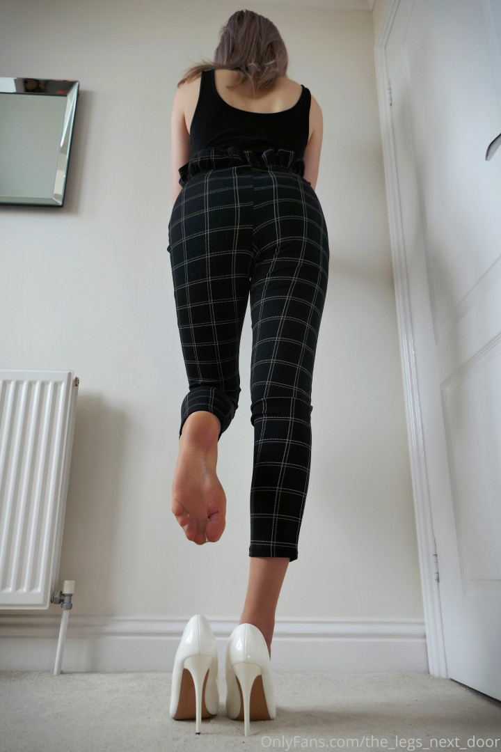 Photo by the_legs_next_door published on June 4,2023 12:46:43 - BestThots